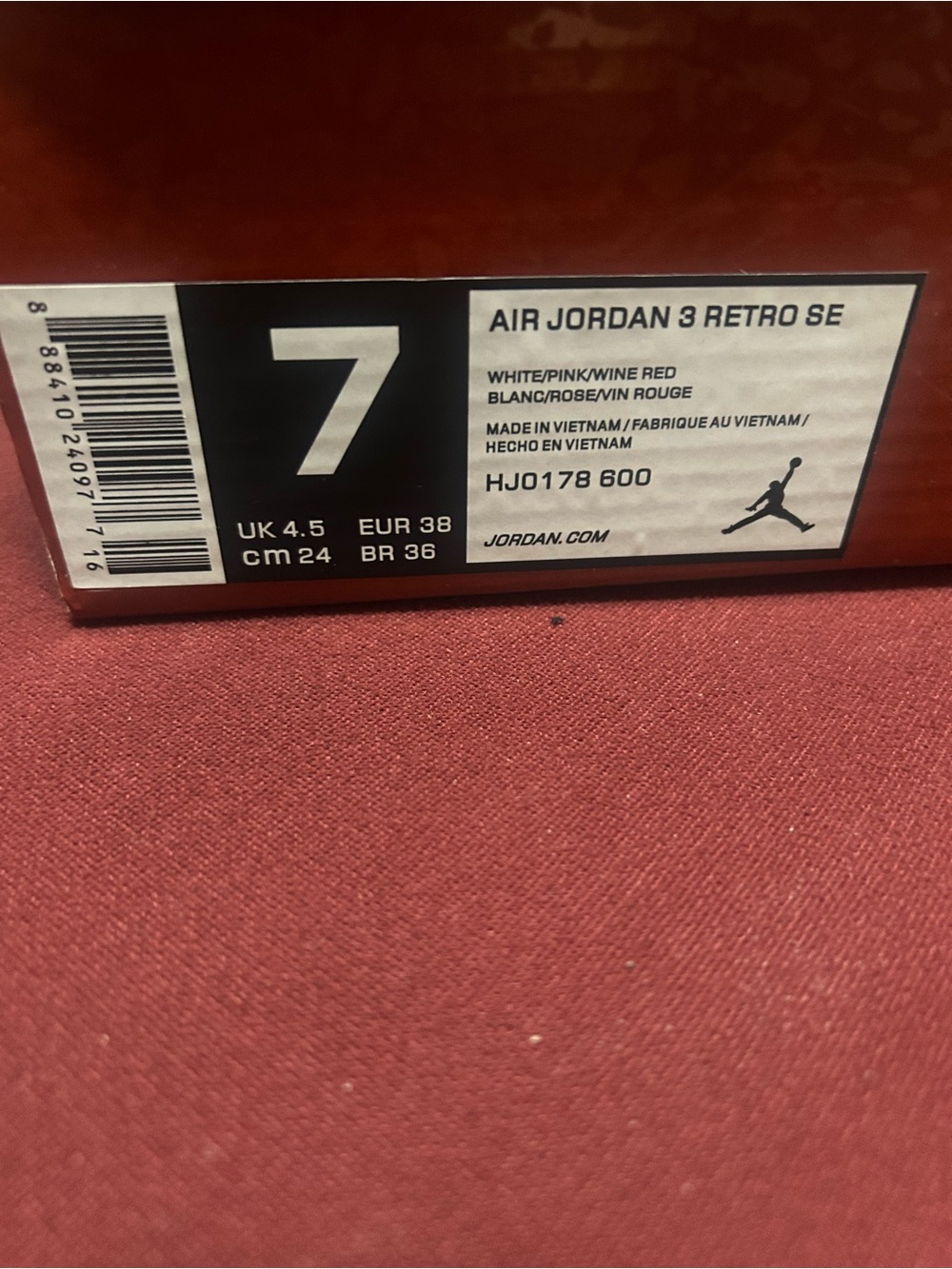 Air Jordan 3 Retro SE Sneakers - Picture 7 of 7